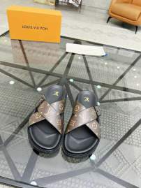 Picture of Louis Vuitton Slippers _SKULVsz38-46jyh0517845